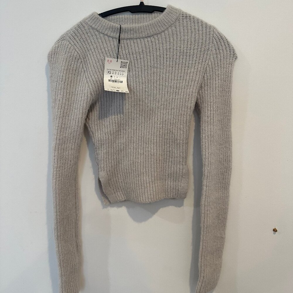 Zara Women Gray Crew Neck Pullover Knit Sweater Size S